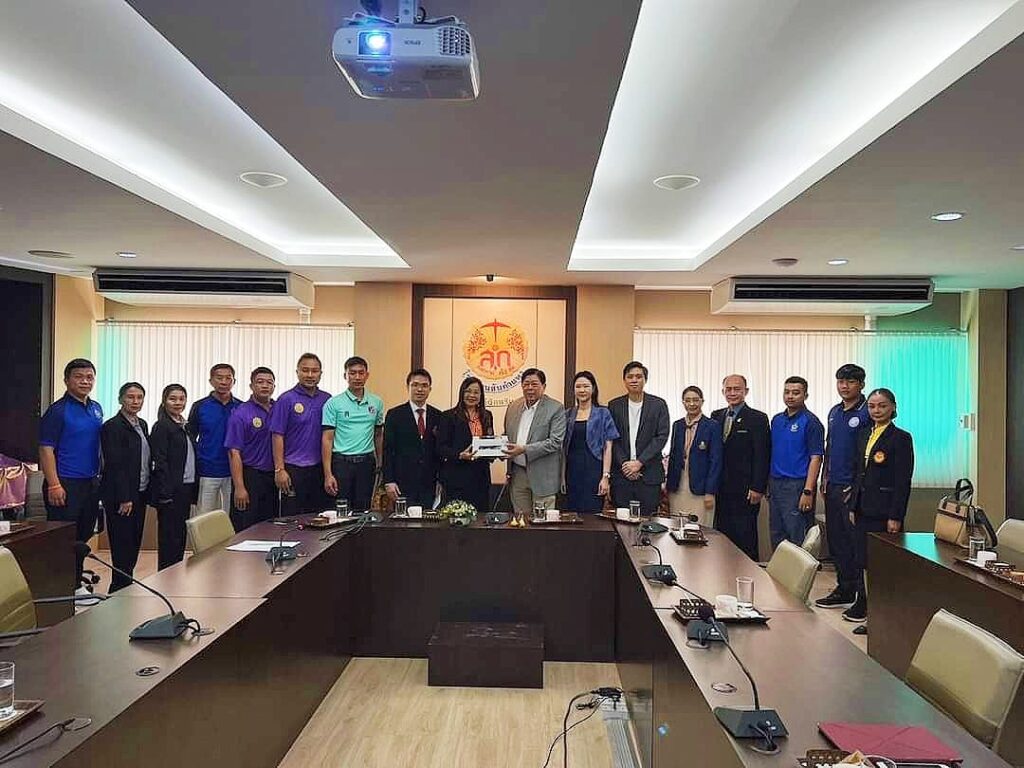 ขอขอบคุณ บริษัท วรรณภพ จำกัด ในโครงการ #ก้าวแรกเทคบอล นำโดย คุณธัญวรรณ พัฒผล ประธานกรรมการ บริษัท วรรณภพ ผู้ผลิตข้าวเติมวิตามินตราวรรณภพ ได้มอบโต๊ะเทคบอลให้กับ โรงเรียนกีฬาองค์การบริหารส่วนจังหวัดพิษณุโลก