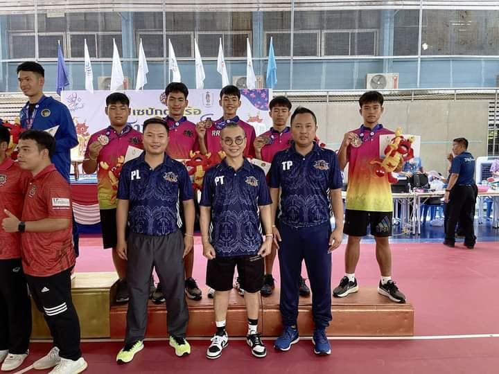 ขอแสดงความยินดี กับทีมลูกหวายหัวเกรียนพิษณุโลก กีฬาเยาวชนแห่งชาติ ครั้งที่ 39 “ราชบุรีเกมส์” เซปักตะกร้อ ทีมเดี่ยวชาย ได้รับรางวัลรองชนะเลิศอันดับ 2