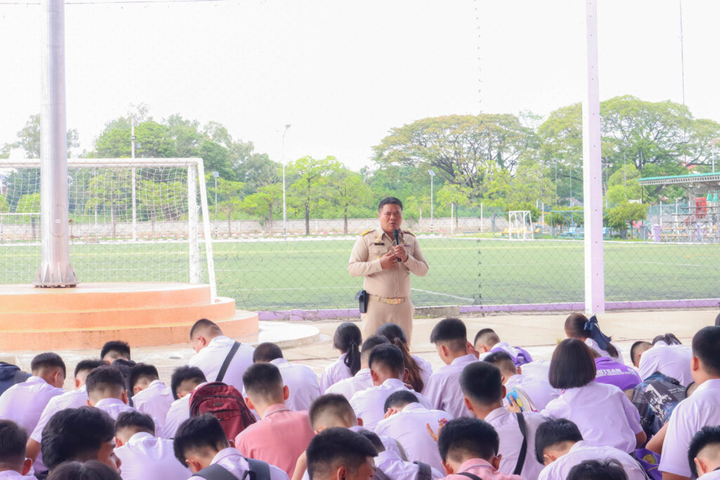 ผู้อำนวยการโรงเรียนกีฬาองค์การบริหารส่วนจังหวัดพิษณุโลกให้โอวาทแก่นักเรียน ปีการศึกษา 1/2568